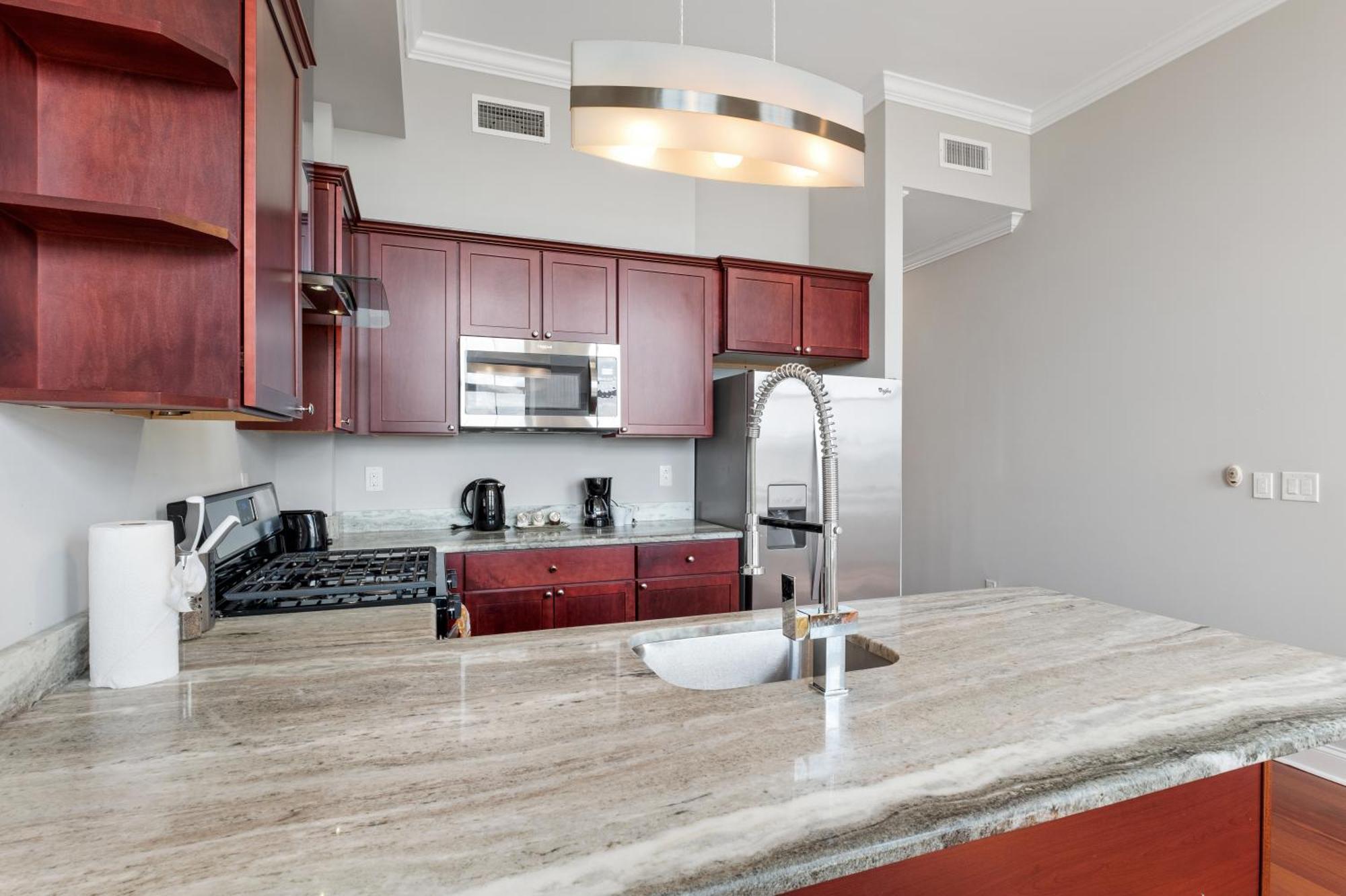 Glam Flat W Viewpooldeck Apartment