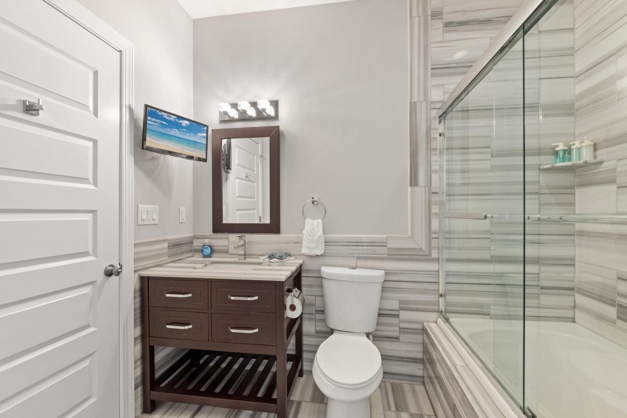 Glam Flat W Viewpooldeck Apartment *