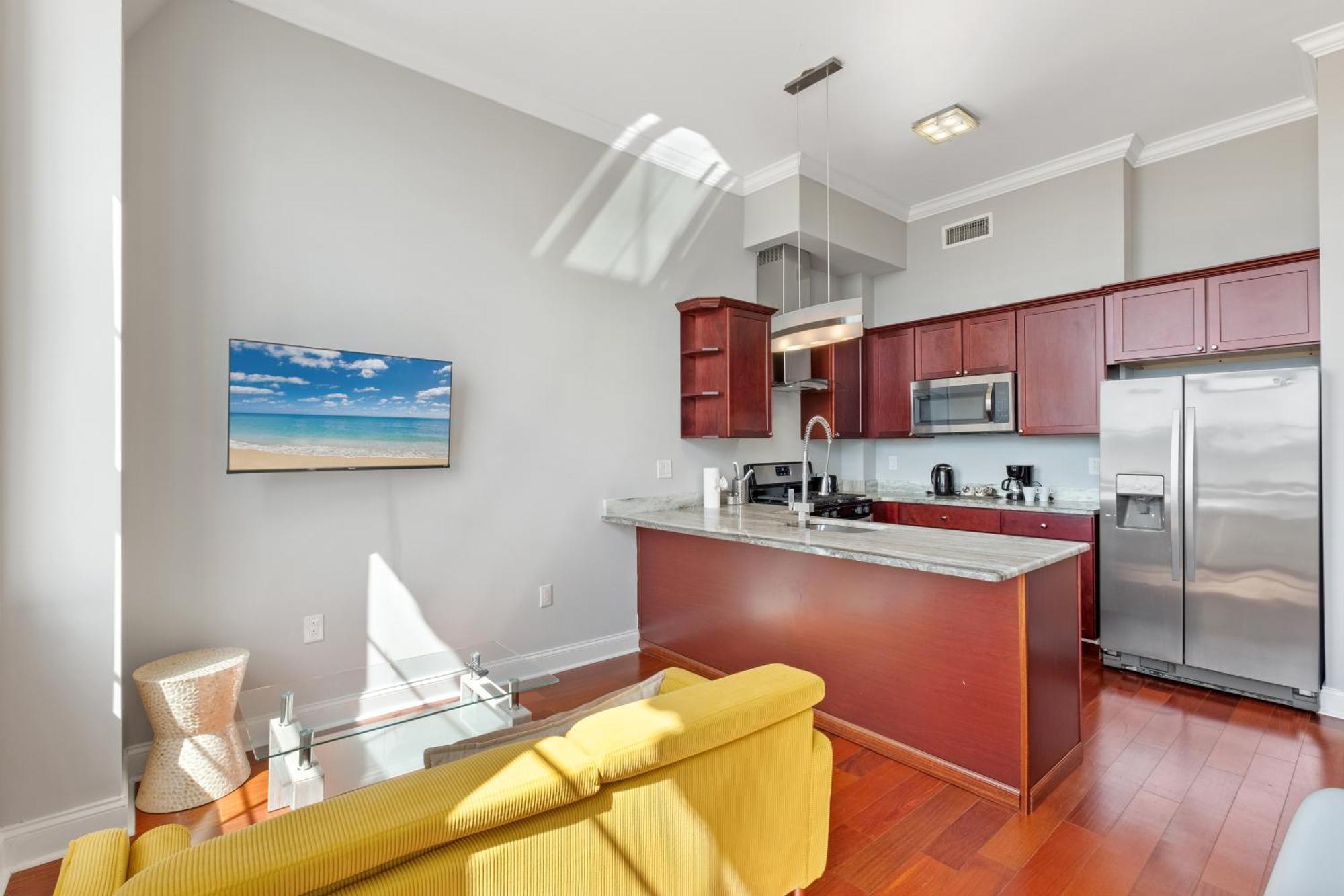 Glam Flat W Viewpooldeck Apartment *