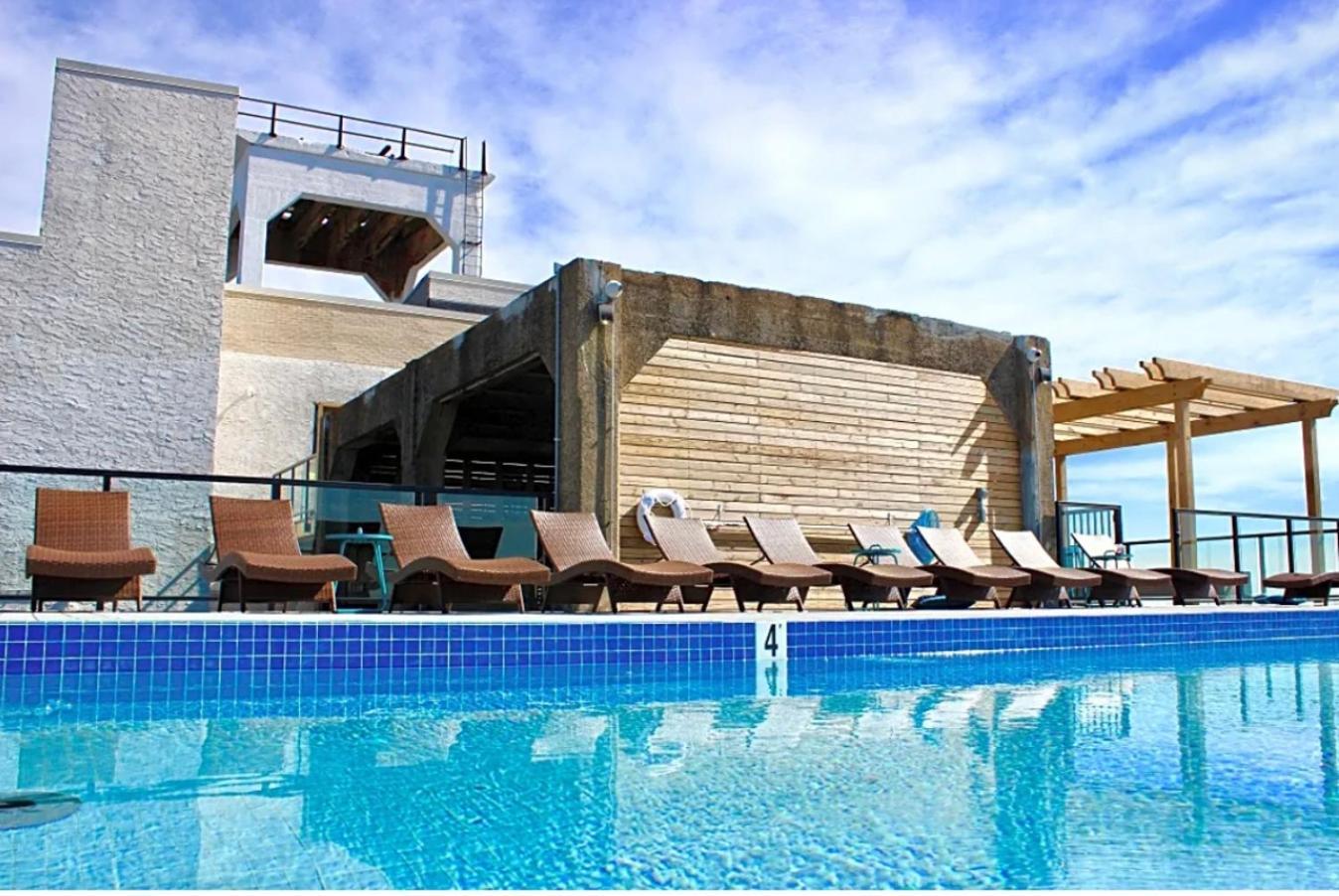 Apartment Glam Flat W Viewpooldeck